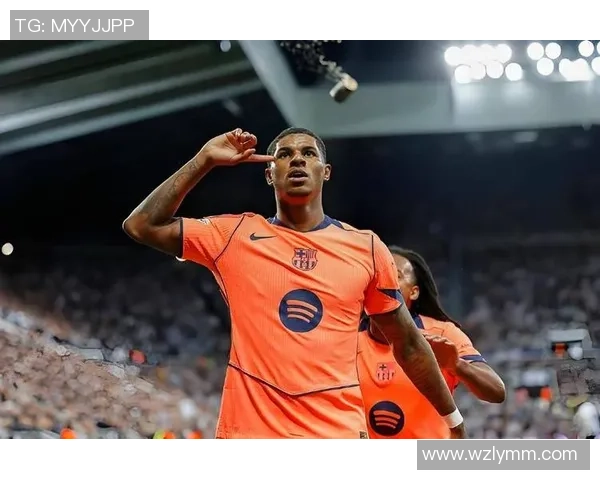 球星亲自操控FIFA足球游戏挑战赛 展现非凡技艺与真实赛场风采